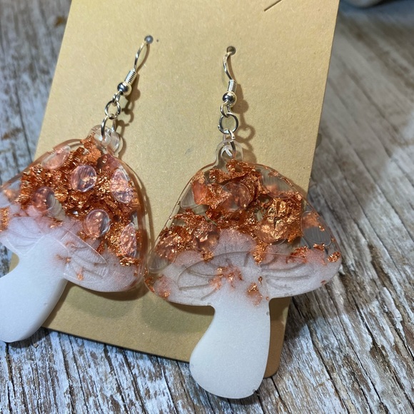 Mushroom Earrings - Copper and White Amanita - Picture 10 of 11
